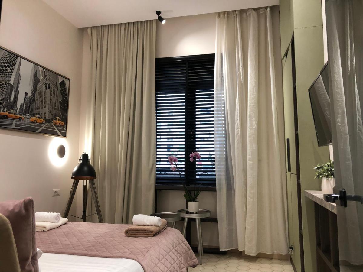 Urban Stay Tirana Deluxe Exterior photo