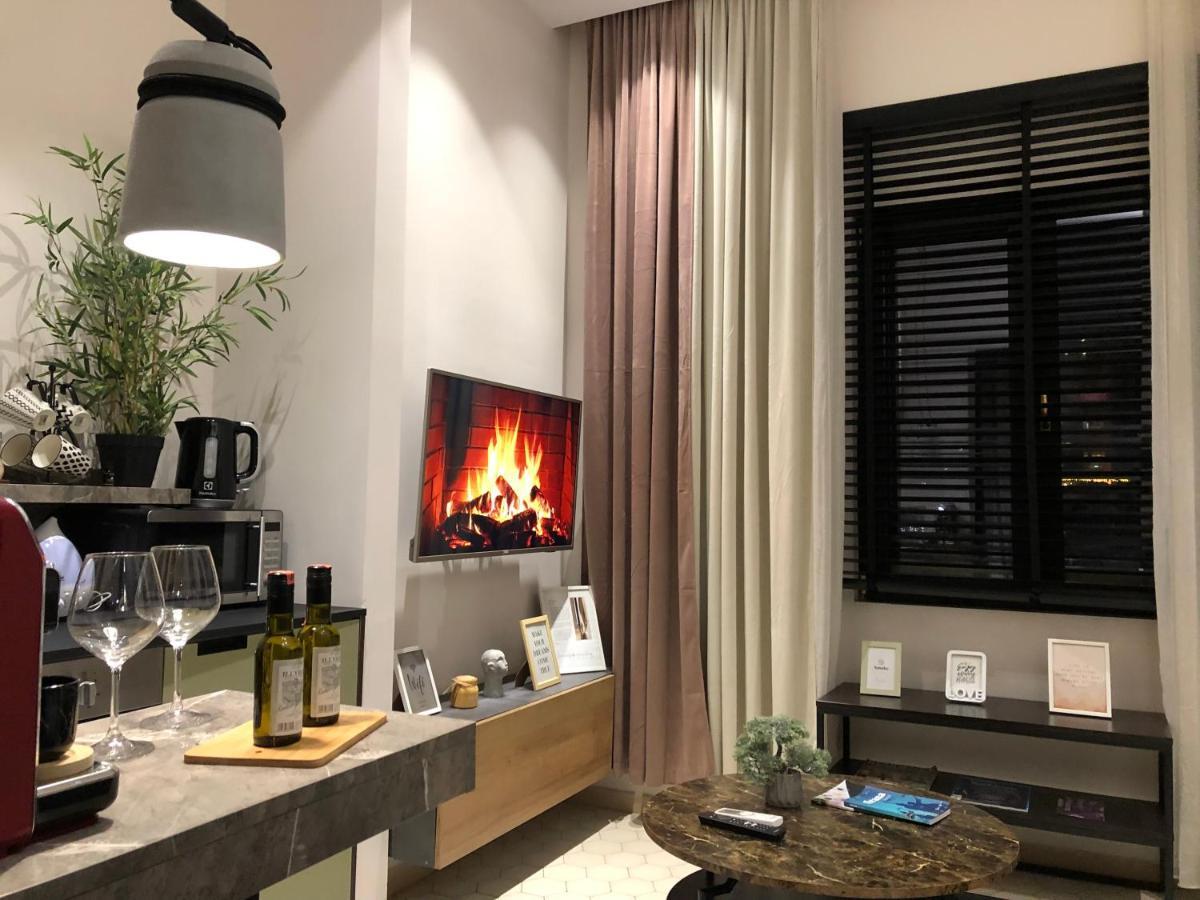 Urban Stay Tirana Deluxe Exterior photo